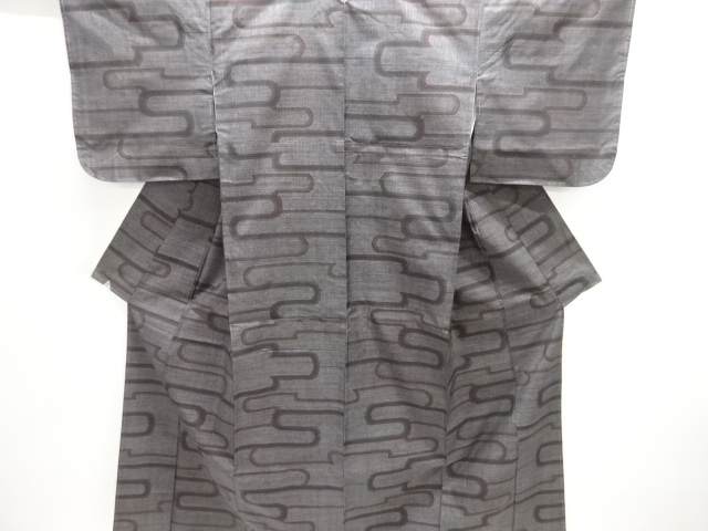 未使用品　ヱ霞模様織出し本場泥大島紬着物（5マルキ）